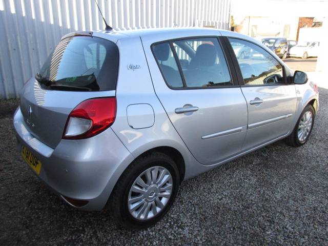 2011 Renault Clio 1.2 16V I-Music 5dr ## 1 LADY OWNER - FSH ##