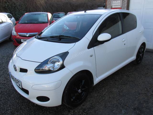 2011 Toyota Aygo 1.0 VVT-i Go 5dr ## £20 ROAD TAX - SATNAV ##