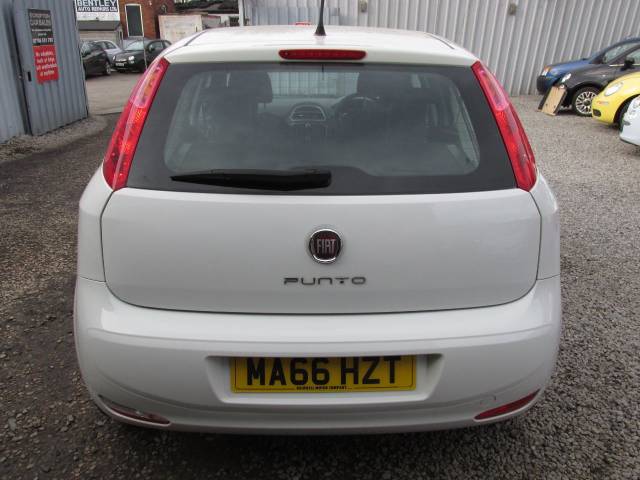 2016 Fiat Punto 1.2 Pop+ 5dr ## JUST SERVICED AND MOT'D - STUNNING CAR ##