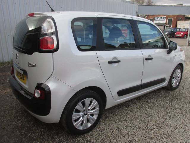 2014 Citroen C3 Picasso 1.6 HDi 8V VTR+ 5dr ## £20 ROAD TAX - FSH ##